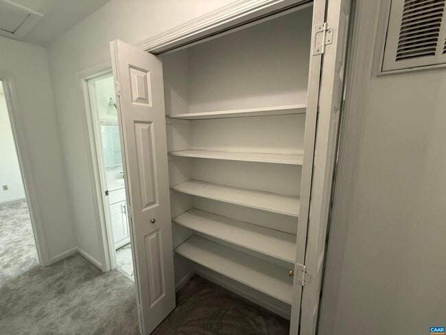 Building Photo - 1664 Redington Ln