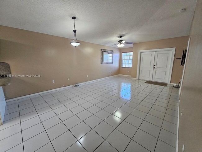 Building Photo - 8905 NW 121st St