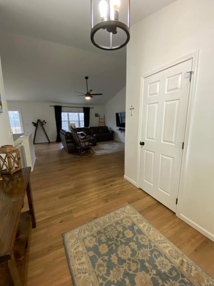 Building Photo - 417 Stone Grove Dr