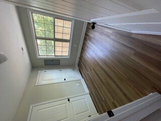 Building Photo - 2048 Rice St