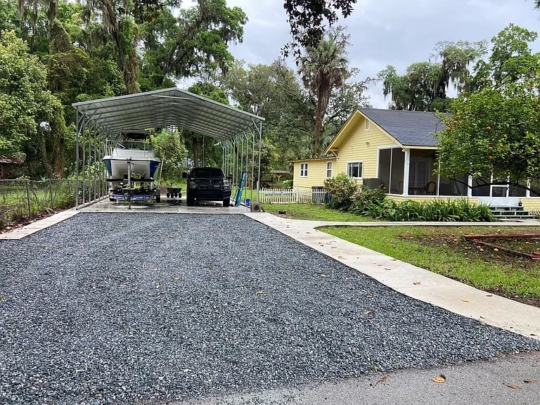 Building Photo - 2133 Doane St