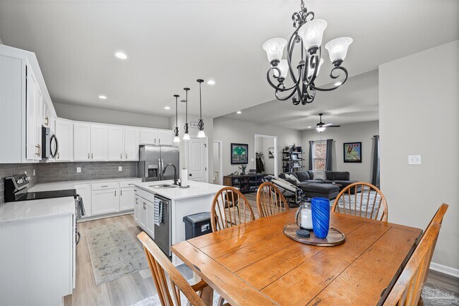 Building Photo - 4709 Sago Palm Cir