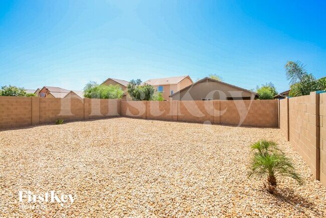 Building Photo - 13157 E Tumbleweed Ln