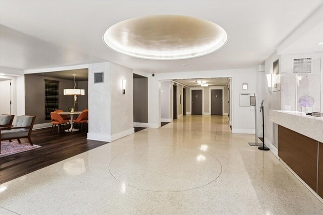 Building Photo - 4000 Tunlaw Rd NW