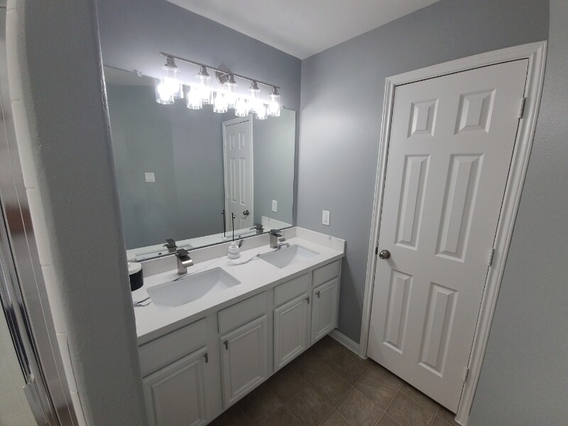 Building Photo - 3002 Malope Ranch Dr