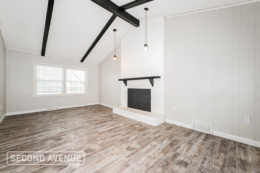 Building Photo - 104 Amy Dr