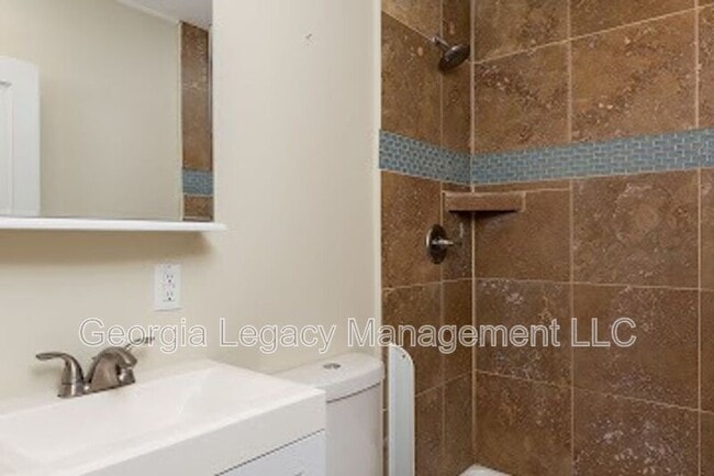 Building Photo - 2615 W Main St