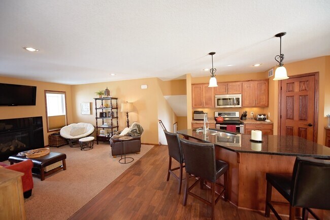 Building Photo - Fantastic 4 Bedroom 2 Bath House For Rent in Sartell - Sartell Schools