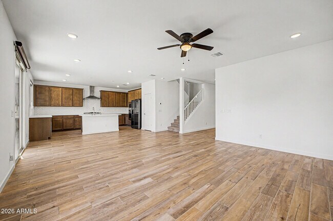 Building Photo - 17057 W Molly Ln
