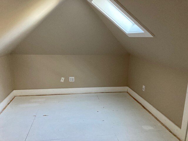 Building Photo - 322 W 4th St