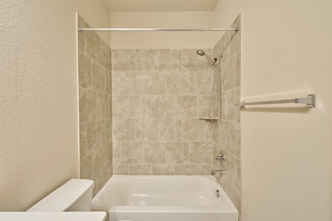 Building Photo - 103 Sunrise Haven Dr