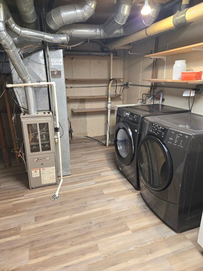 Building Photo - 360 W Inverrary Ln