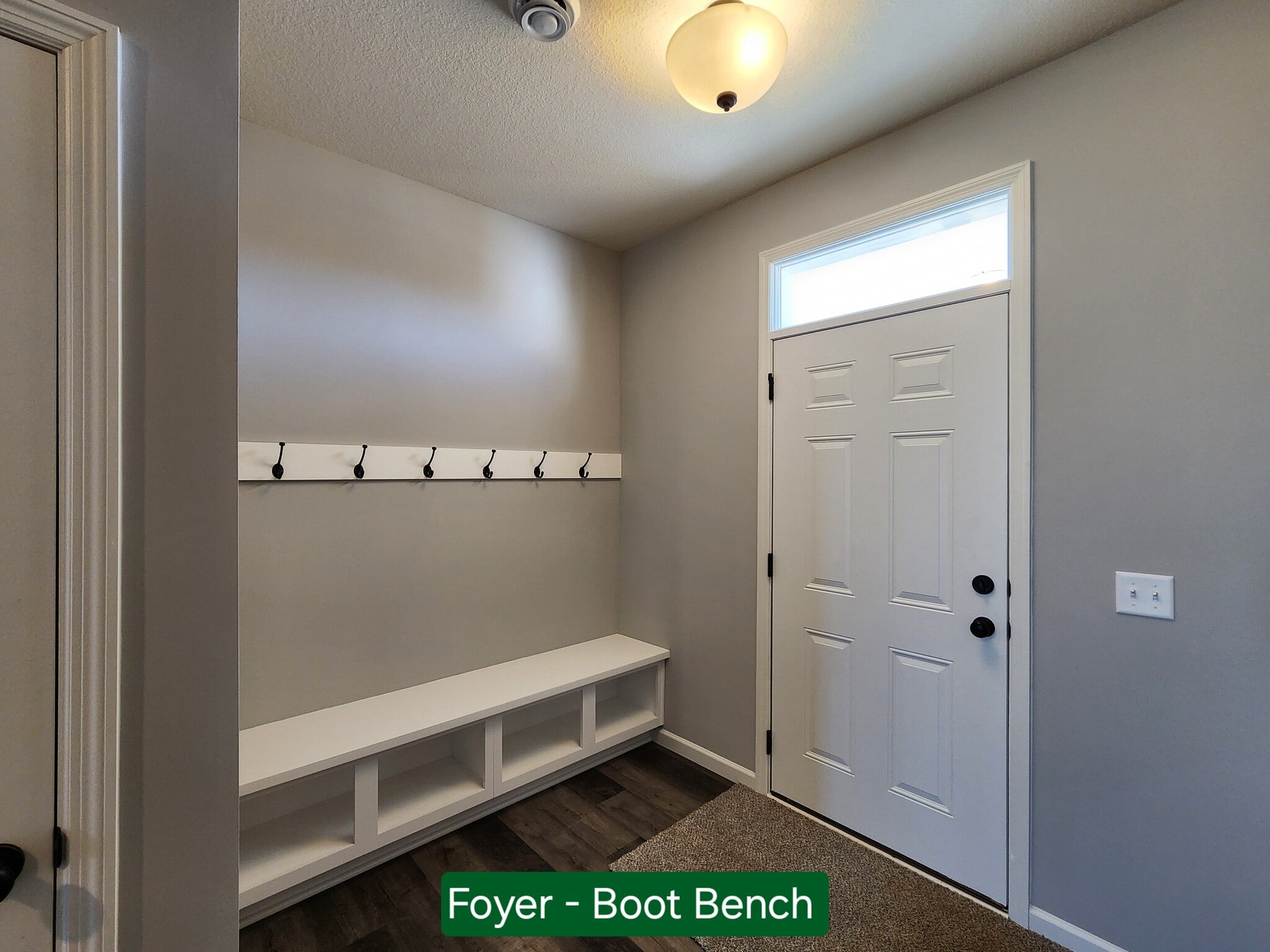 Building Photo - 10229 Goodview Cir S