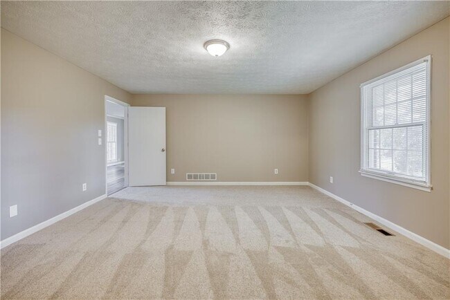 Building Photo - 2174 GA-323