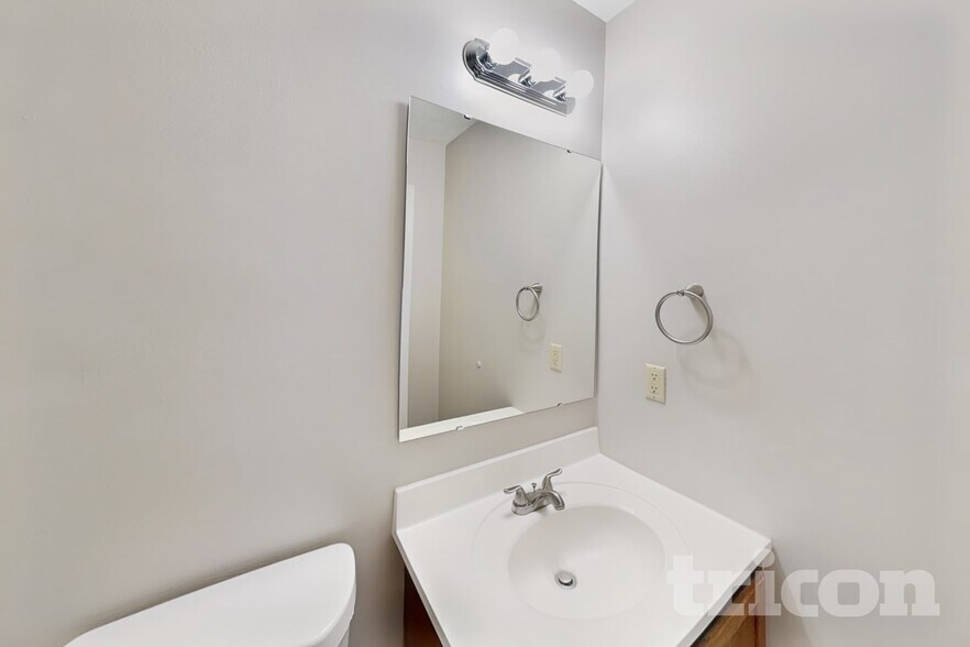 Building Photo - 7112 Spurrington Cir