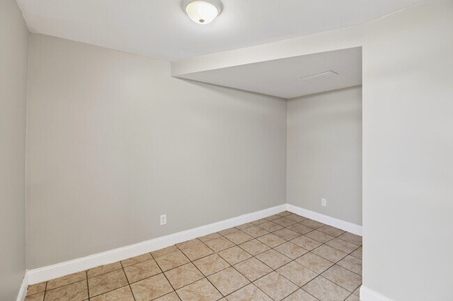 Building Photo - 12465 Shelby Pl