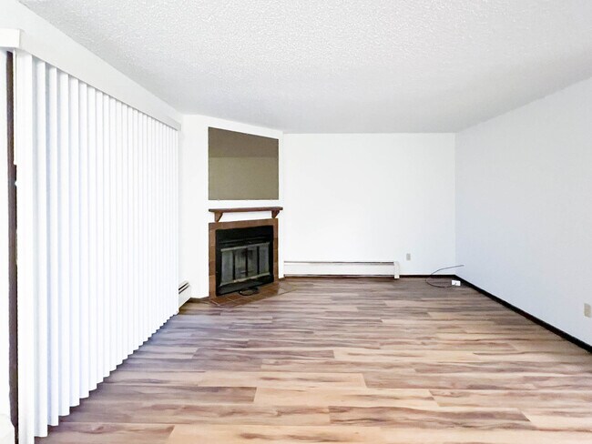 Primary Photo - 3051 Lois Dr