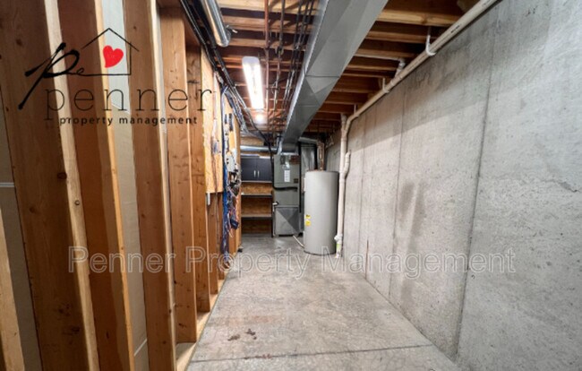 Building Photo - 14803 S Bynum Rd
