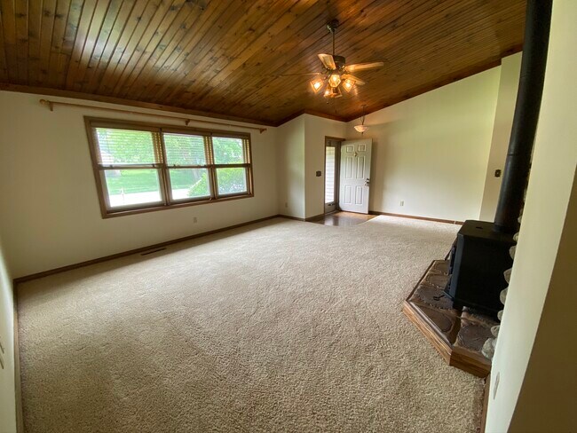 Living room - 205 Carrie Ave