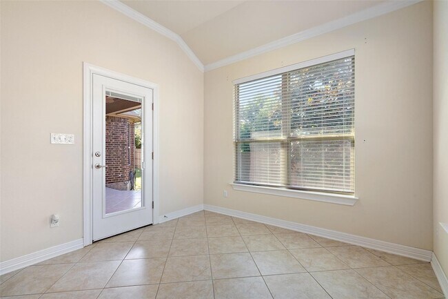 Building Photo - 8704 Old Corral Cove