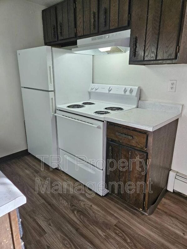 Building Photo - 2219 8th Ave