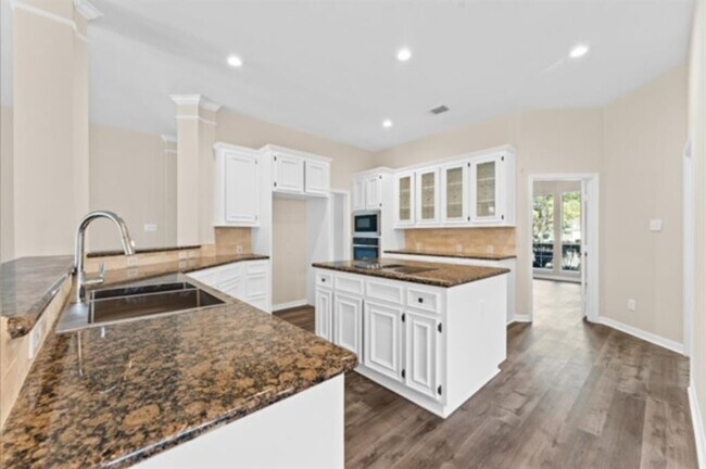 Building Photo - 7103 Hot Creek Trc