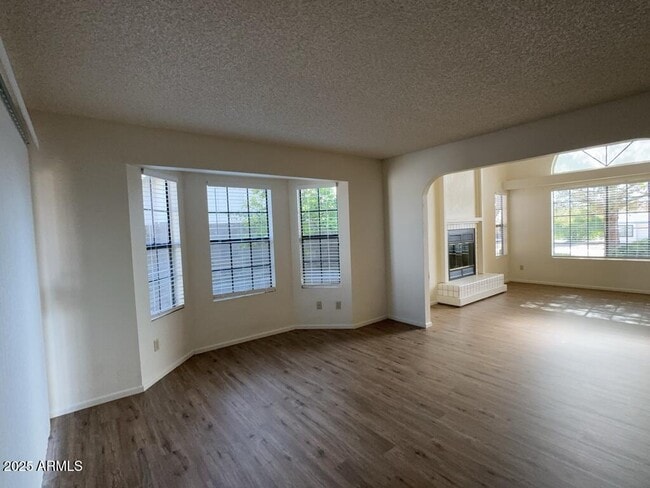 Building Photo - 3274 Ridge Crest St