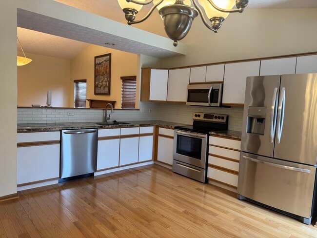 Building Photo - 3608 Newell Dr
