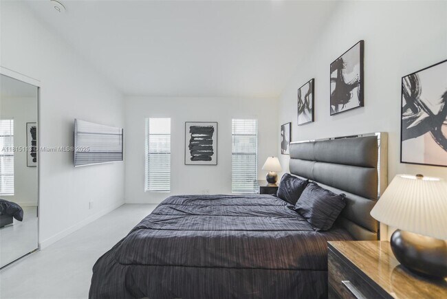 Building Photo - 13526 Jonquil Pl