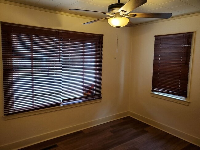 Building Photo - 4BR/2BA Audubon/Downriver Area Home