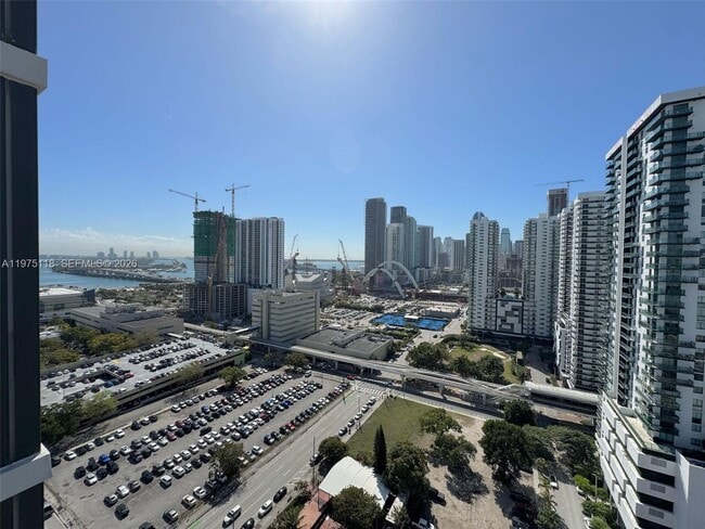 Building Photo - 1600 NE 1st Ave