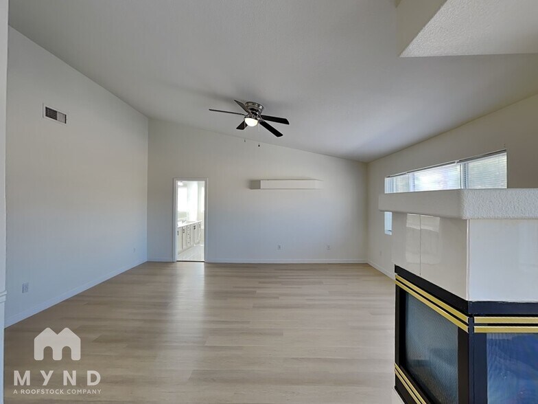 Building Photo - 1709 Wandering Winds Way