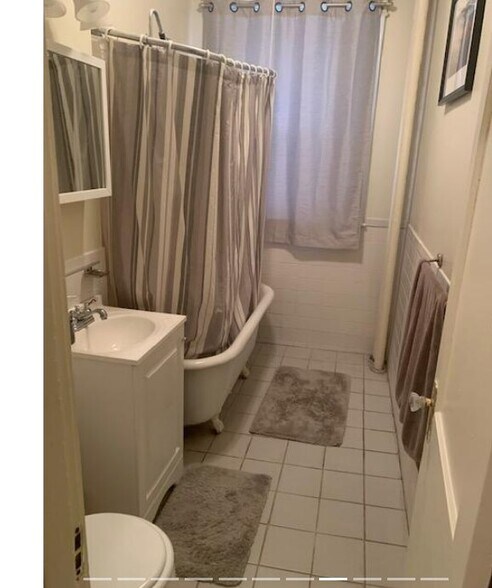 *Pictures are representative samples of the advertised unit. In some cases, the actual units you tou - 130 Jersey St