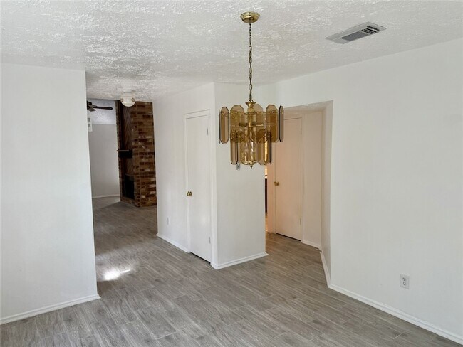 Building Photo - 8342 Silvan Wind Ln