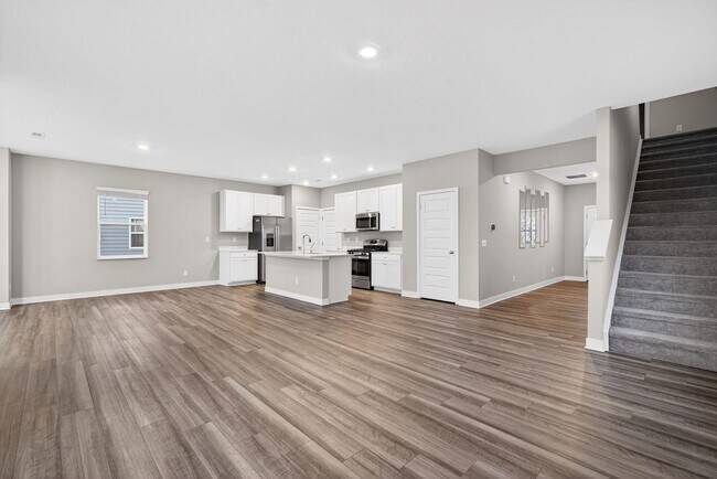 Building Photo - Welcome to this stunning 4-bedroom, 2.5-bathroom home located in the desirable Westfield, IN.