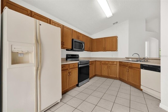 Building Photo - 3390 Cypress Point Cir