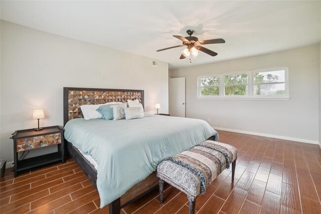 Building Photo - 520 Double Eagle Rnch Dr