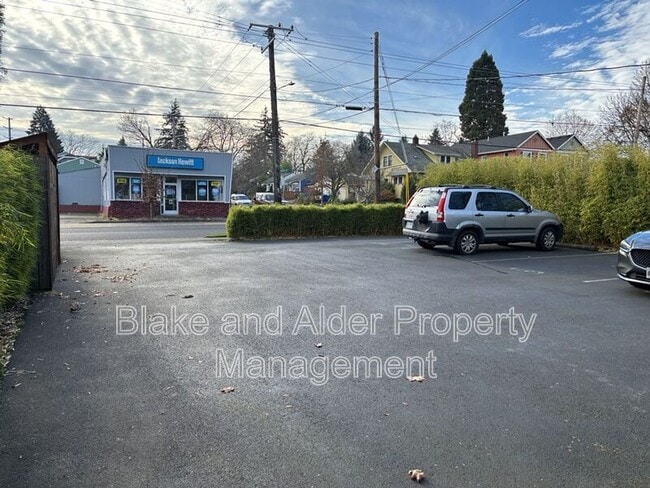 Building Photo - 4103 NE Killingsworth St