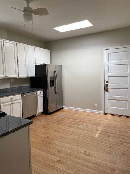 Remodeled Kitchen - 1322 Greenleaf St