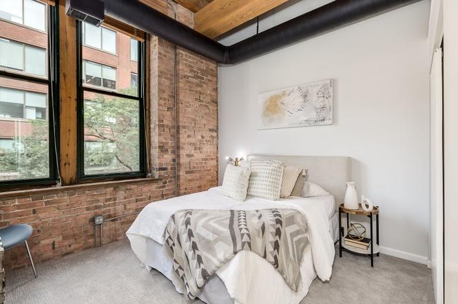 Building Photo - 331 S Peoria St