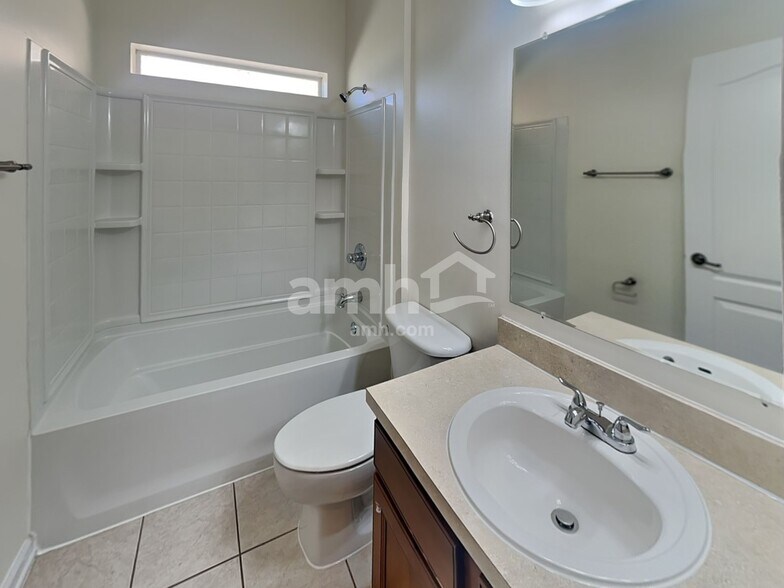 Building Photo - 2532 Creekfront Dr