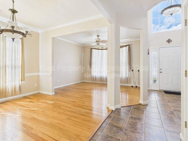 Building Photo - 1116 Fern Ln