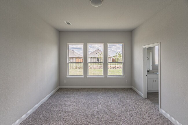 Building Photo - 316 Amenduni Ln