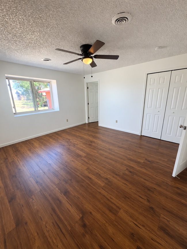 Building Photo - 236 Calle del Sol