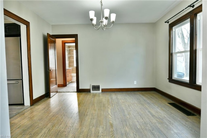 Building Photo - 223-225-225 E Liberty St