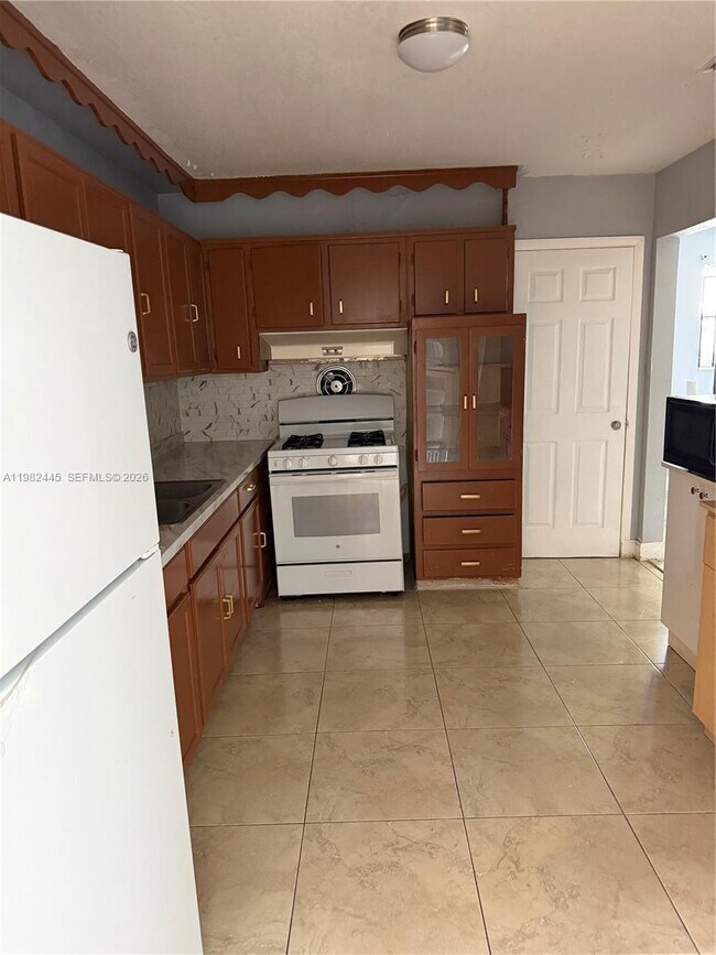 Building Photo - 18811 NW 24th Ave