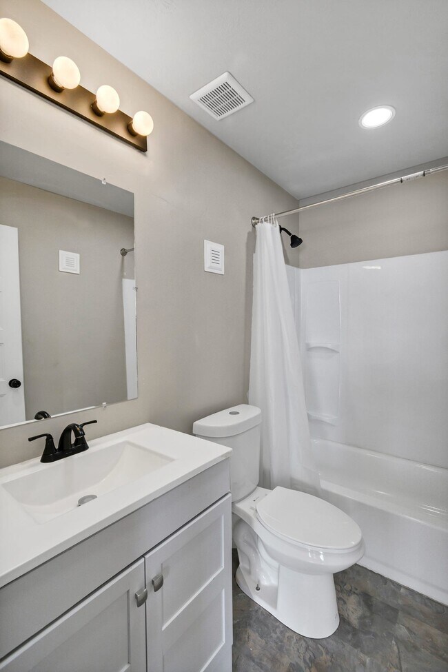 Building Photo - VINTAGE VAULT