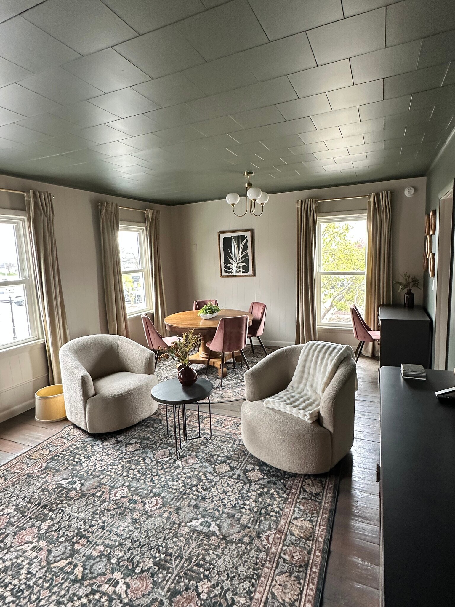 Building Photo - 1018 Mound St