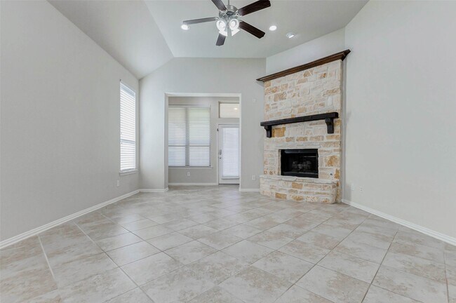 Building Photo - 2718 Misty Laurel Ct