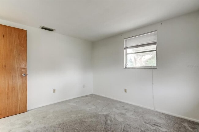 Building Photo - 3735 Mynabird Dr